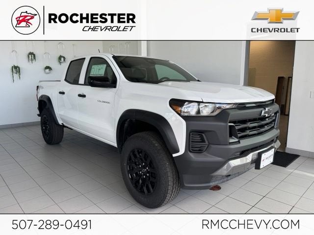 2026 Chevrolet Colorado Trail Boss in Summit White — front three-quarter view