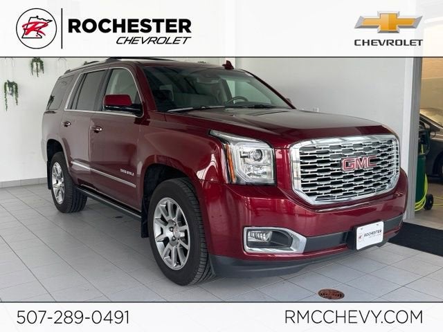 2019 GMC Yukon Denali in Crimson Red Tintcoat — front three-quarter view
