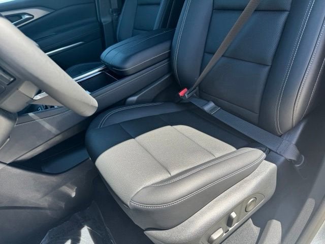 2026 Chevrolet Traverse — detail view