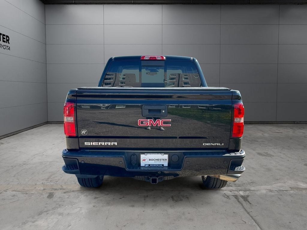 2015 GMC Sierra 1500 — interior view