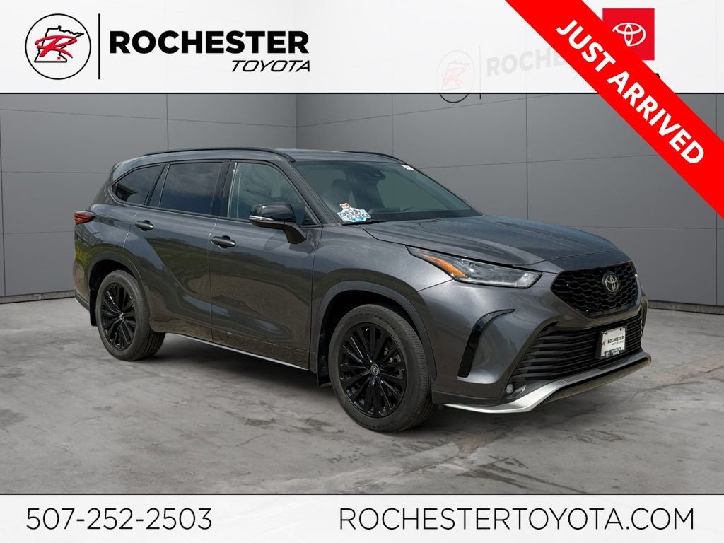 2023 Toyota Highlander XSE AWD in Magnetic Gray Metallic — front three-quarter view