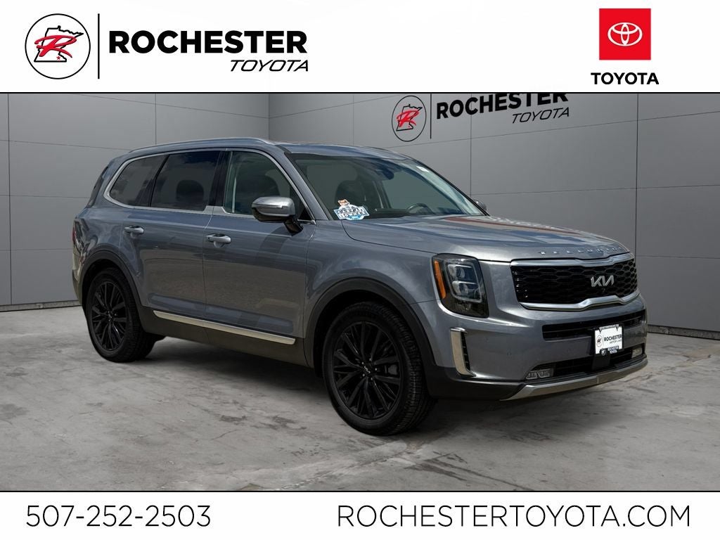 2022 Kia Telluride SX AWD in Everlasting Silver — front three-quarter view