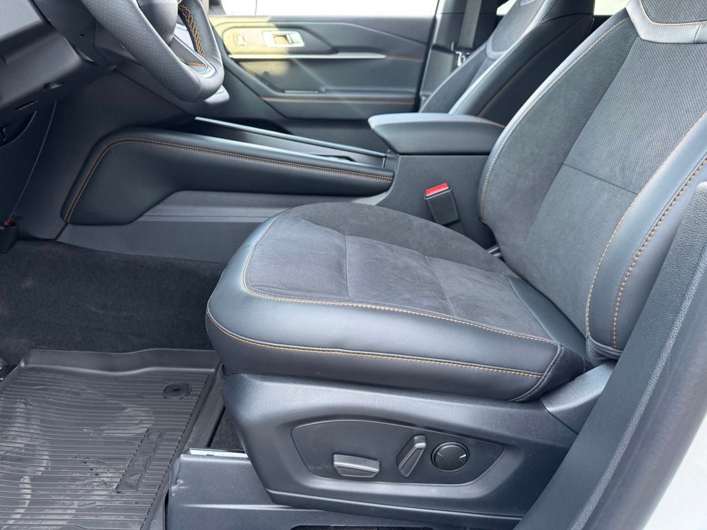 2026 Ford Explorer — detail view