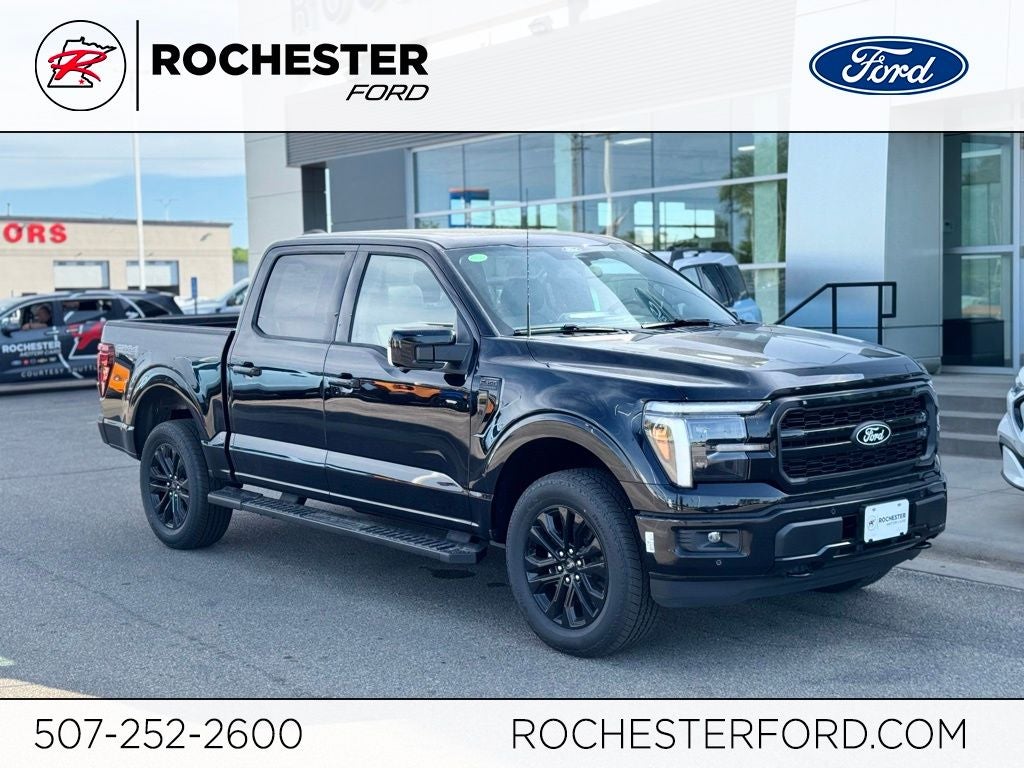 2026 Ford F-150 Lariat w/Twin Panel Roof + FX4 Pkg in Agate Black Metallic — front three-quarter view