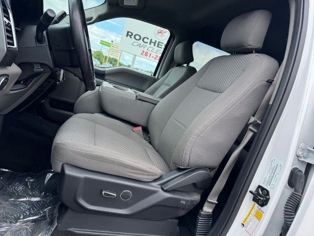 2016 Ford F-150 — interior view