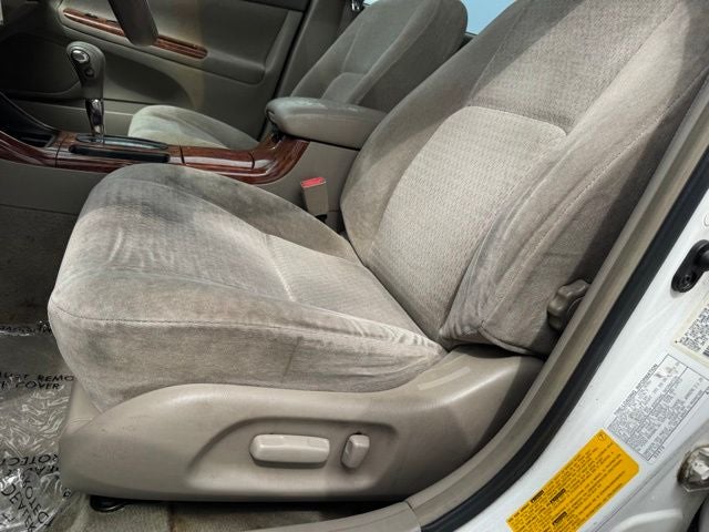 2002 Toyota Camry — detail view